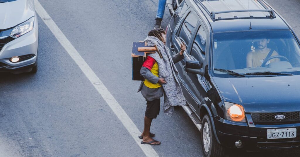 découvrez les causes, conséquences et préventions des accidents de la route pour améliorer la sécurité routière et réduire les risques de collisions.