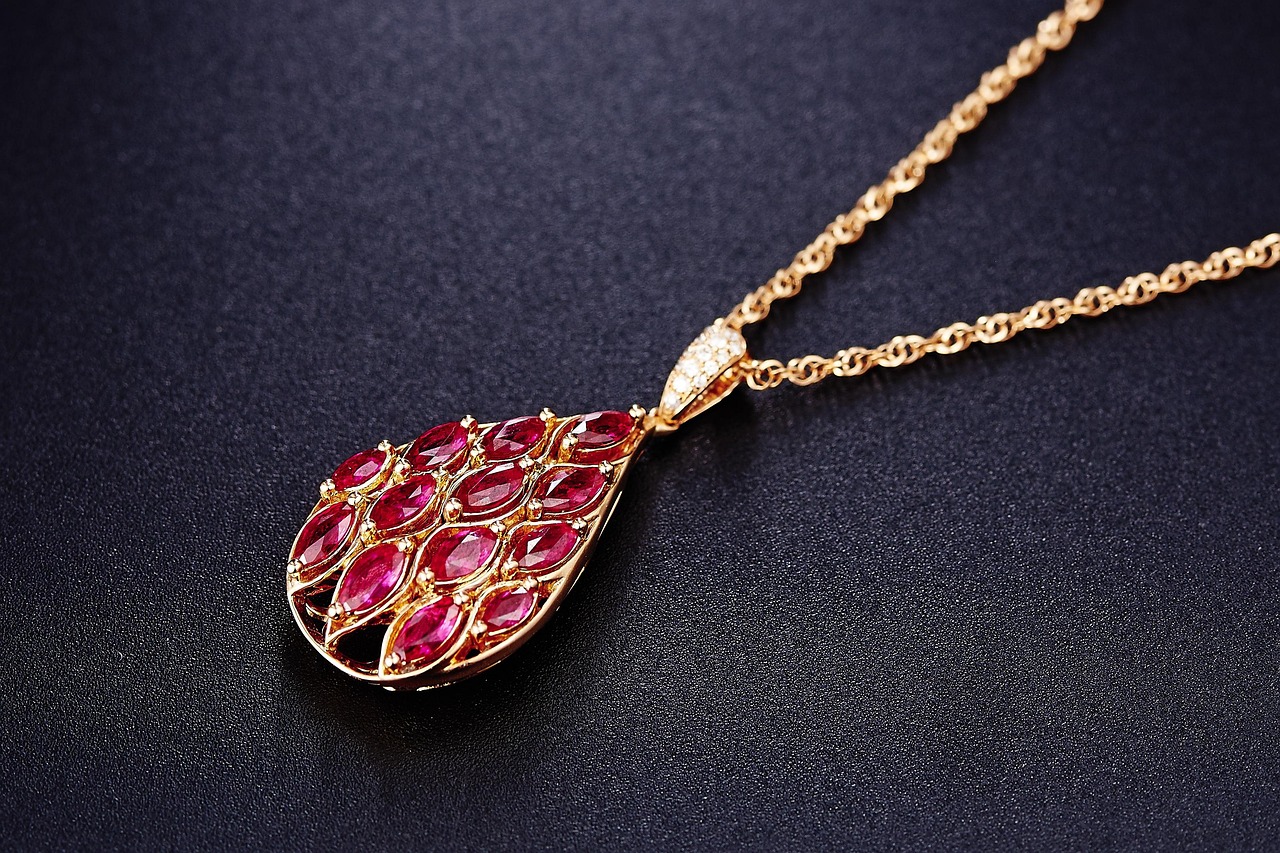 découvrez notre collection exceptionnelle de bijoux raffinés, alliant élégance et qualité pour chaque occasion.